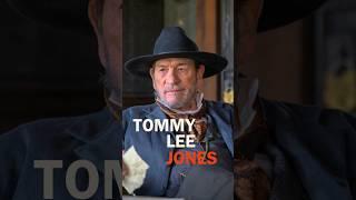 Tommy Lee Jones Speaks Spanish?!