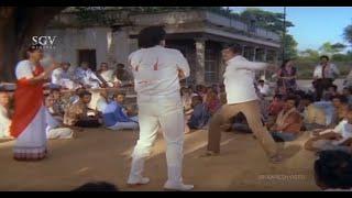 Rajesh Beats His Brother Dr. Vishnuvardhan In Village Panchayat | Nammoora Raja Kannada Movie Scene